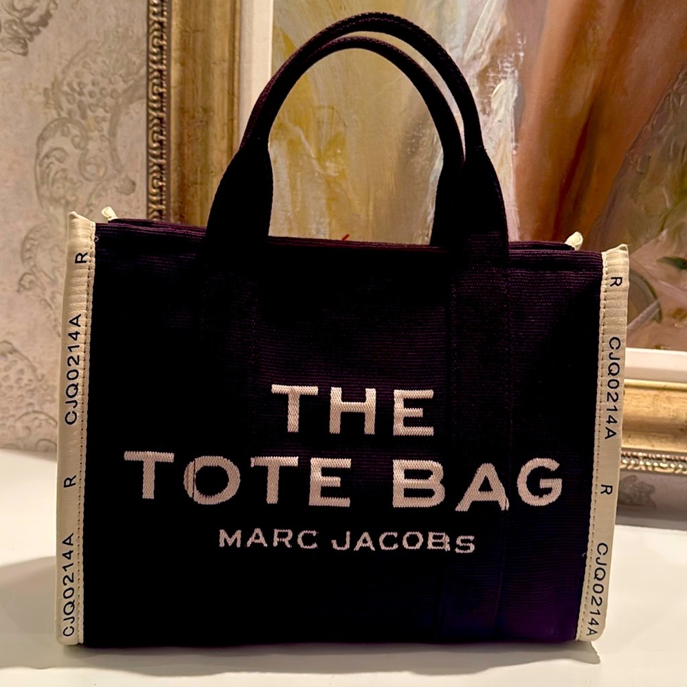Marc Jacobs Medium Tote Bag